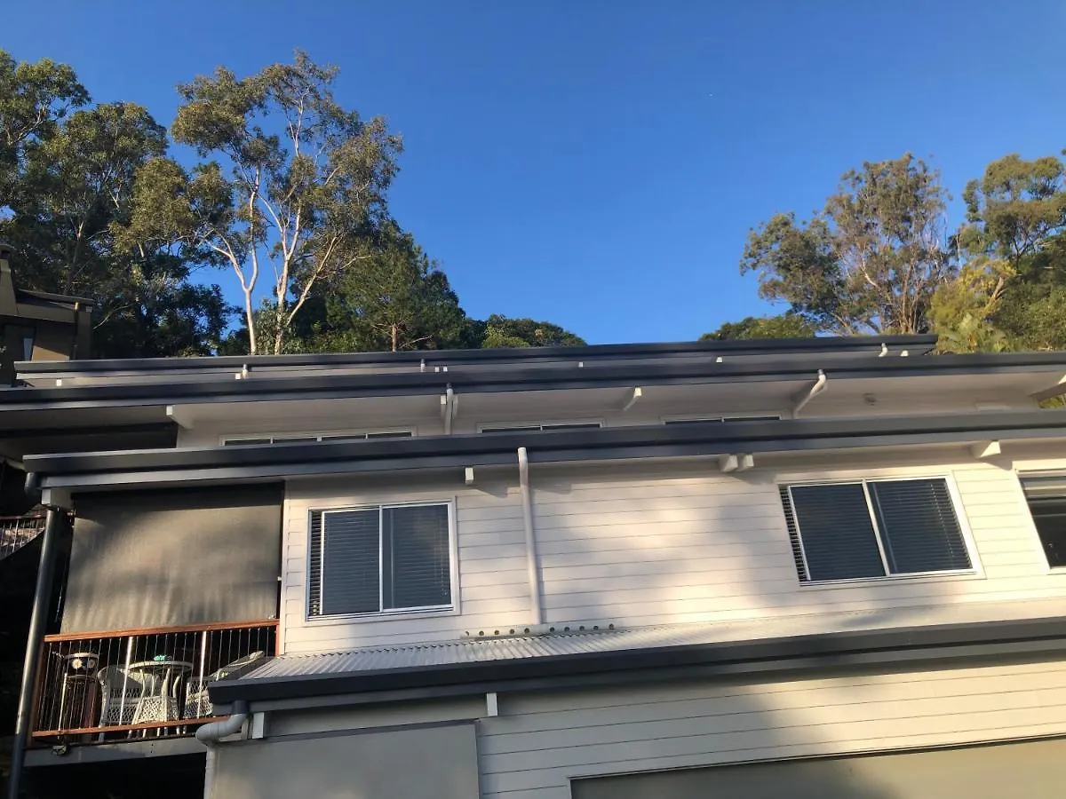 Enjoy Own Space With A Queen Bed, & Great Views From The Deck Coolum Beach Austrália